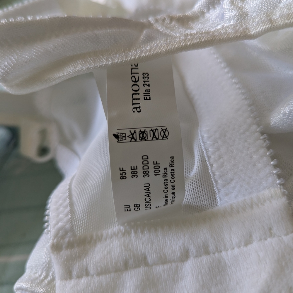 Ladies Amoena Mastectomy Bra - Picture 4 of 4